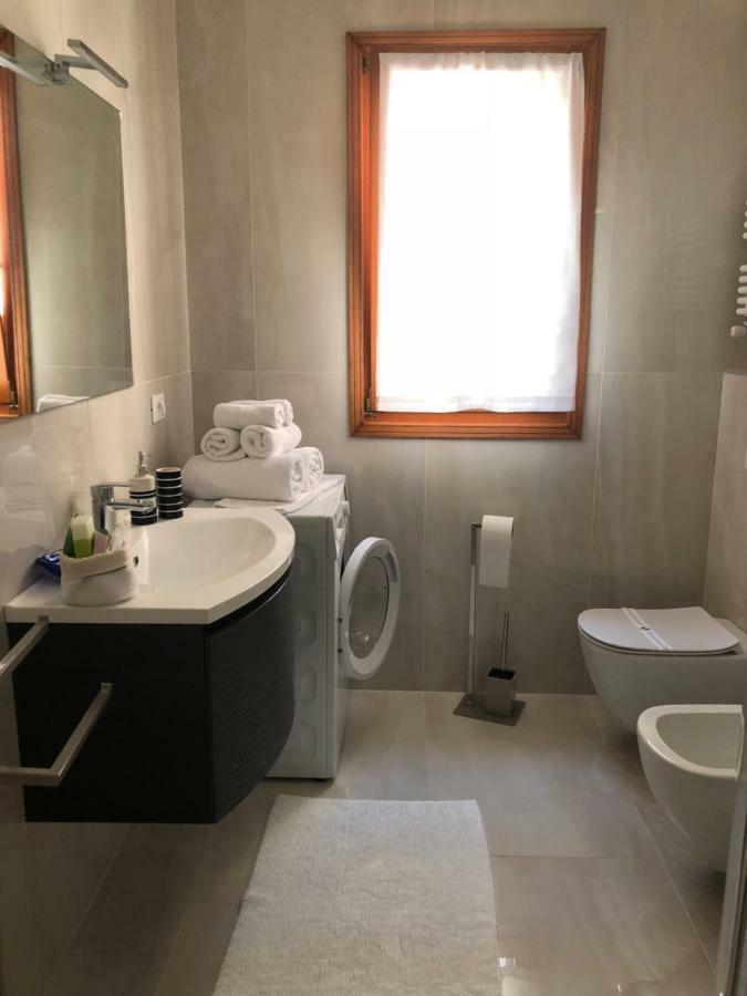 Grazia'S Apartment Чоджия Екстериор снимка